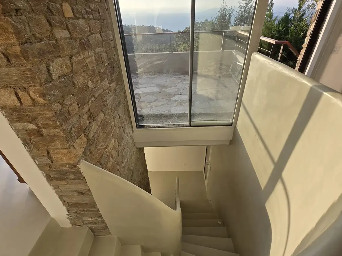 Faites appel à MOE Sud-Corse, maître d'œuvre en Corse pour la construction ou la rénovation de votre maison